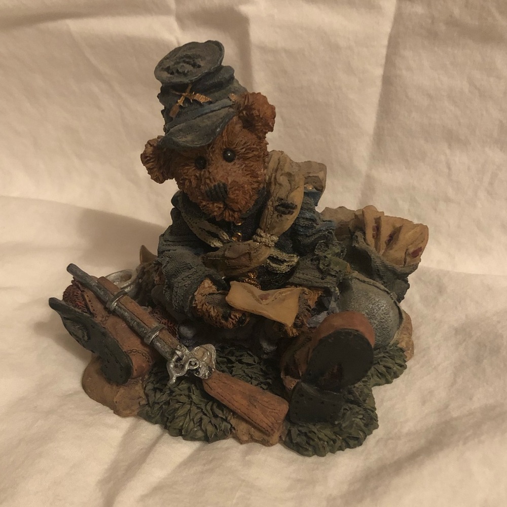 Boyd’s Bears & Friends
